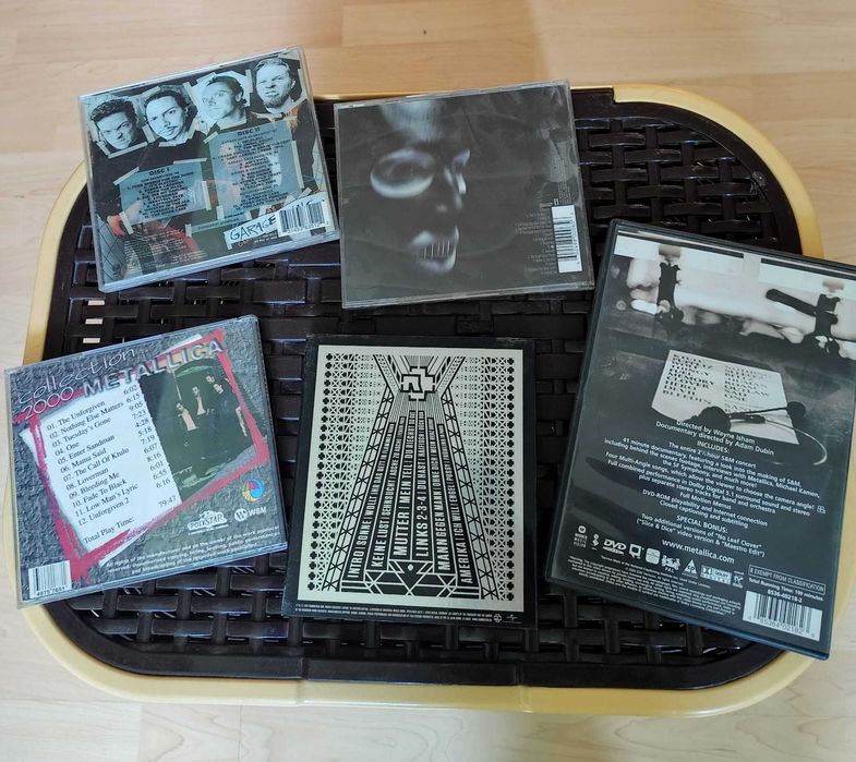 CD-uri muzica rock (Metallica, Marilyn Manson, Black Sabbath, etc)