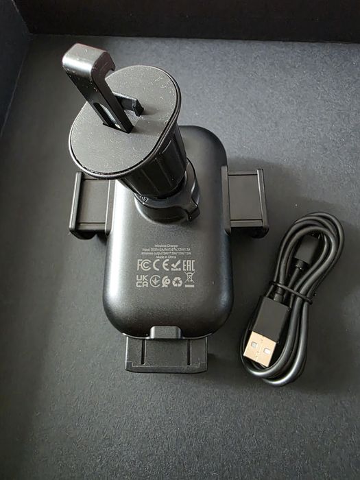 Стойка за телефон за кола Hoco,монтаж на вентилацията