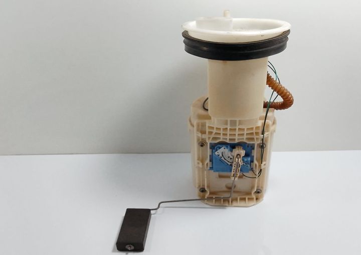 Pompa combustibil cu defect 3B0919051C Audi A4 B5 (facelift) seria