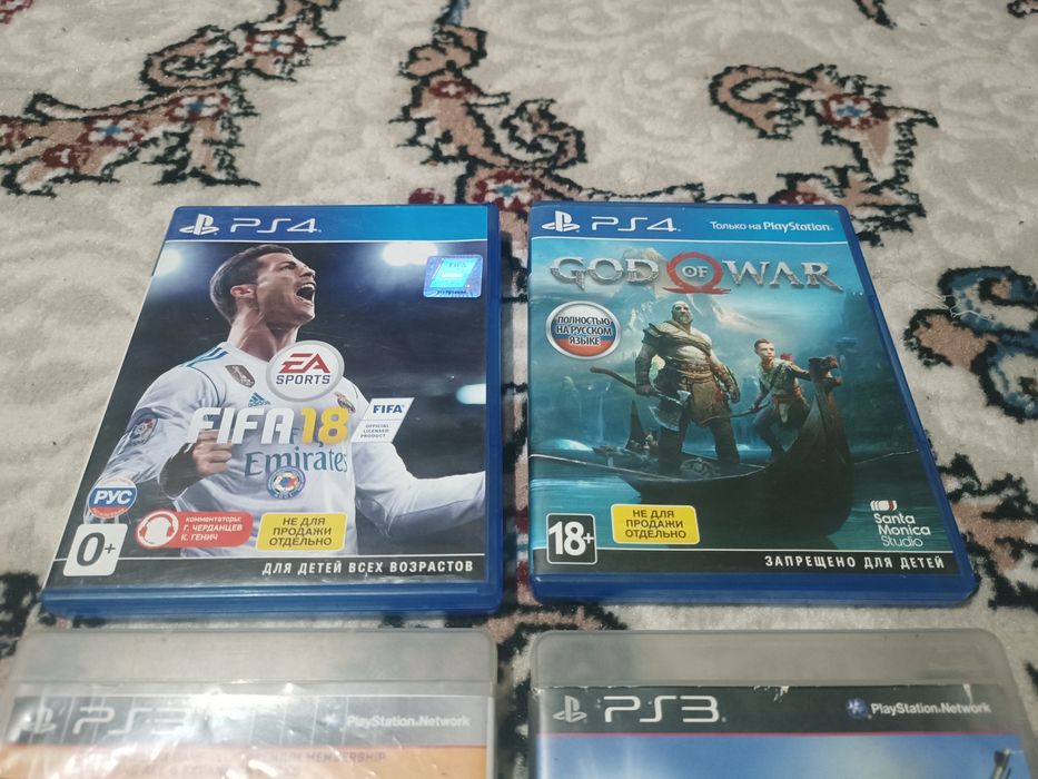 Gof Of War PS4, Fifa18 PS4, Battlefield 4 PS3, Sniper elit lll Disk