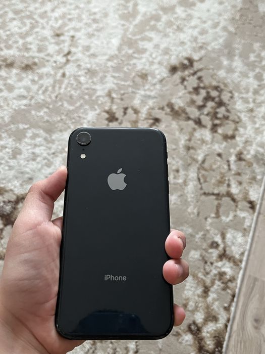 Продам айфон xr!