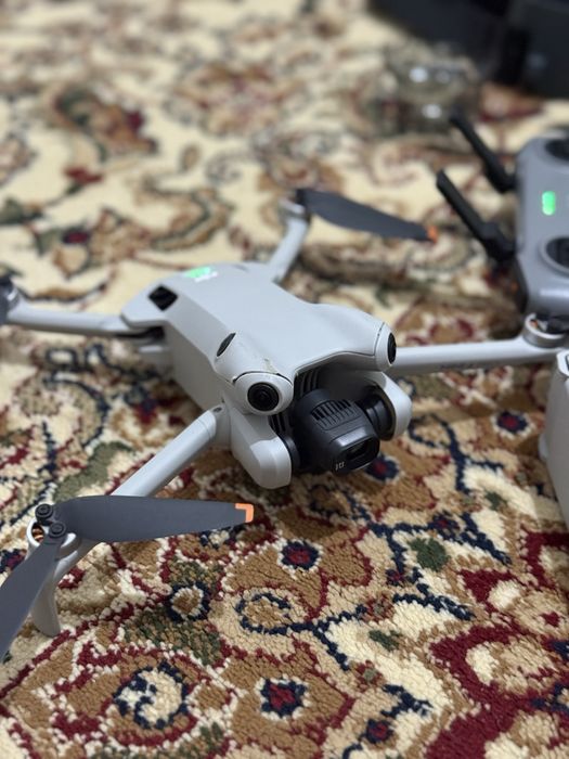 Дрон dji mini 4 pro