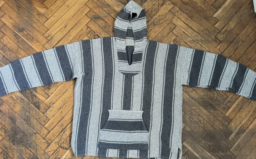 Продавам hoodie