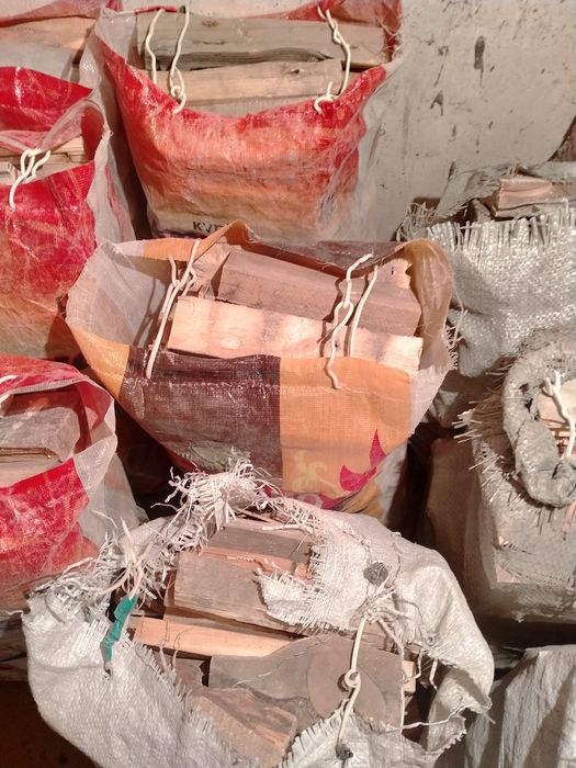 Дрова сухие в мешках