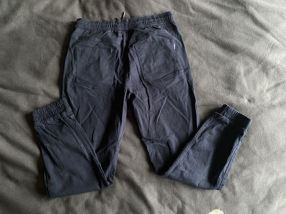 Мъжки дънки и панталони