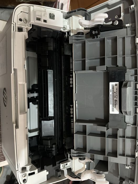 Продам принтер HP M111w