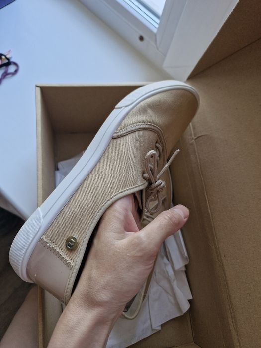 Продам женские кеды