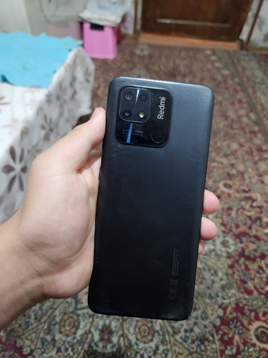 Sarlavha: iPhone SE 2020 64GB Qizil + bonus Redmi 10C