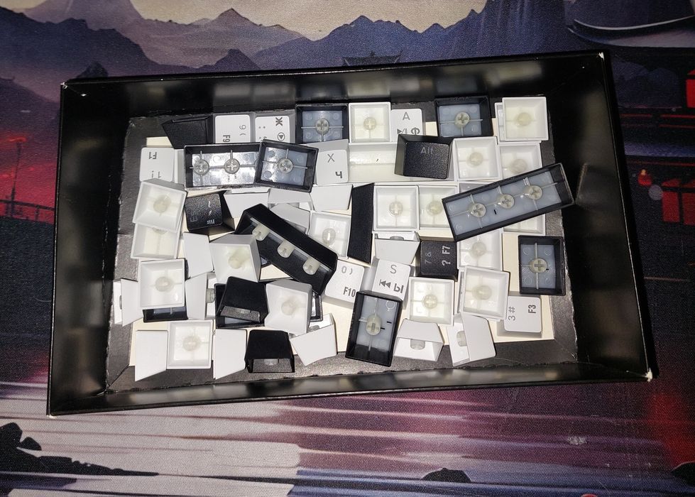 Продам клавиатуру KEAVEN K620