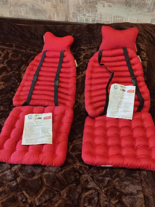 Продается комплект: ортопедическая  подушка-сиденье  из  рисовой