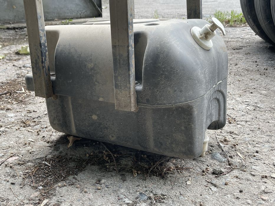 Продам умывальник на грузовик