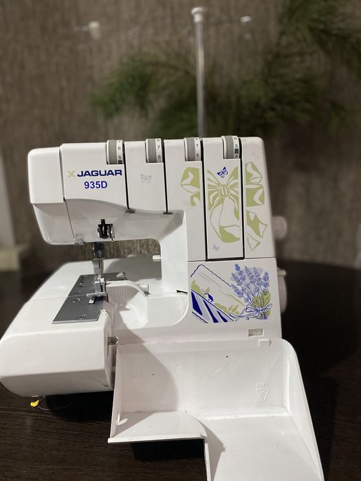 Продам оверлок j