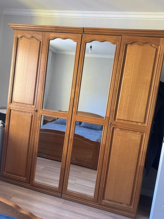 Спальный гарнитур