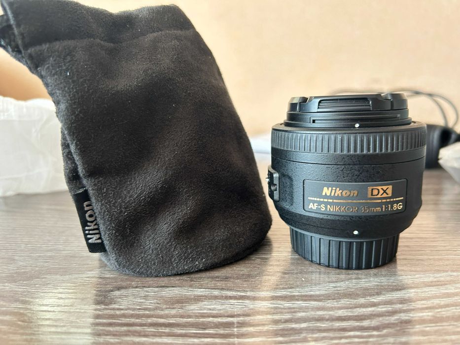 NIKON D7000 в комплекте