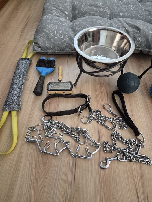 Set intretinere si curatenie Câini