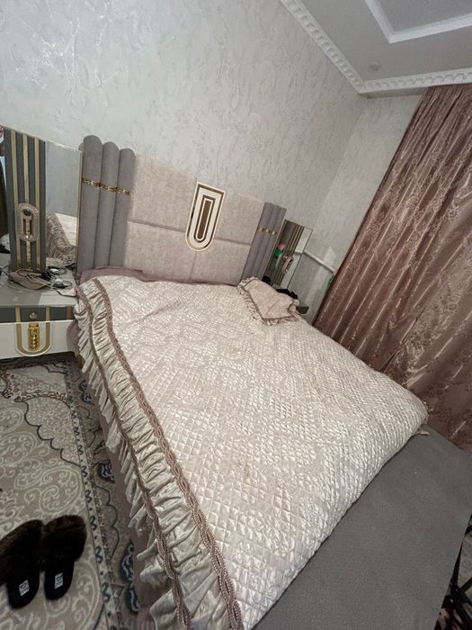Продается спальный гарнитур