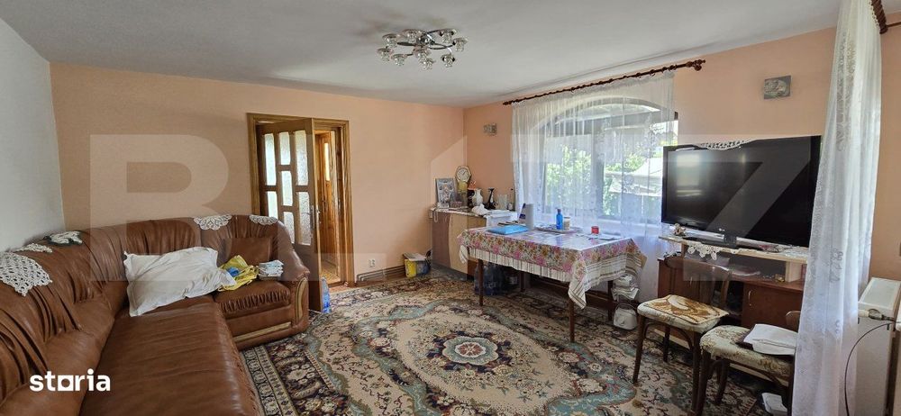 Gospodarie completa, ideala pentru familie, in zona Carcea - Primarie