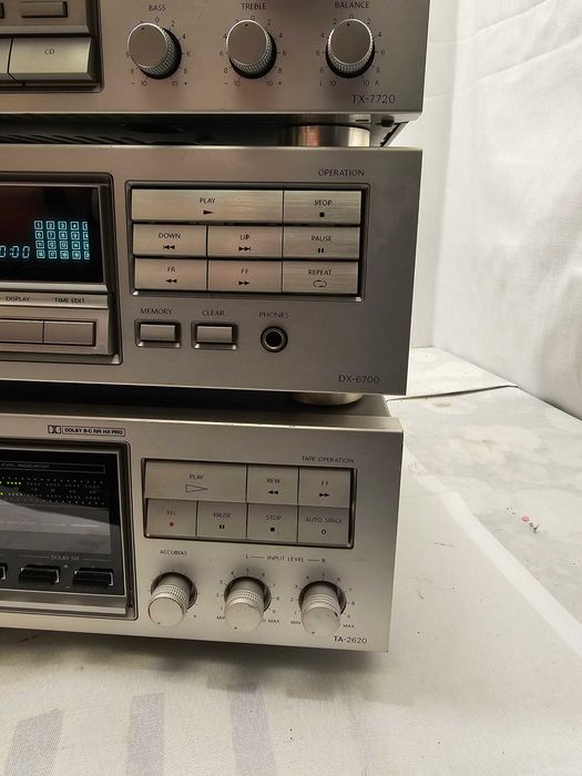 Onkyo DX-6700 Onkyo TA-2620 deck