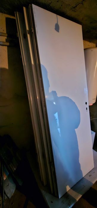 Метална врата с каса 72 х 210 х 4 см - 4 броя