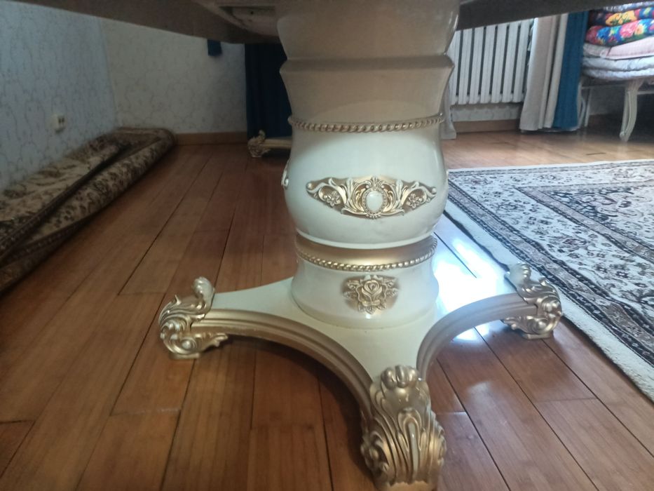 Продаю раскладной стол за 240к