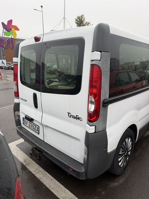 Renault Trafic 2.0d 6trepte 8+1locuri