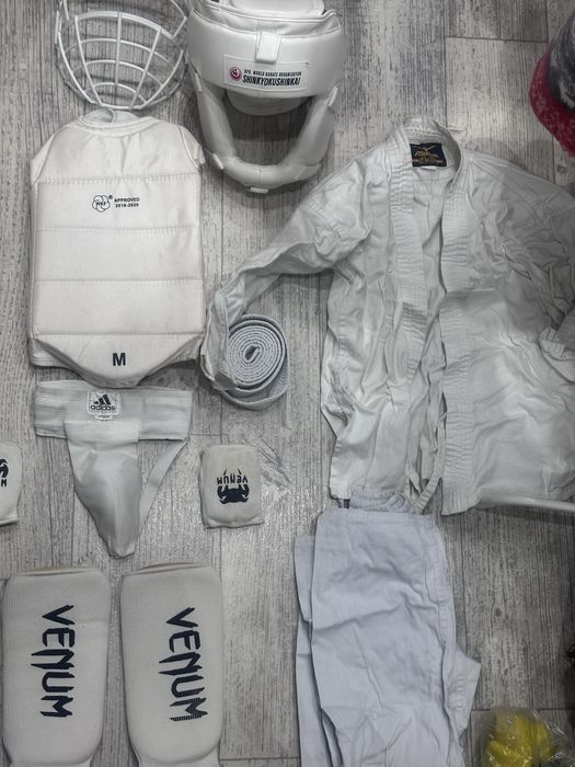 Комплект формы для карате и тэквандо