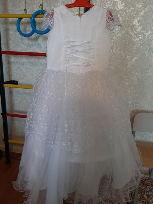 Продам платье для девочки