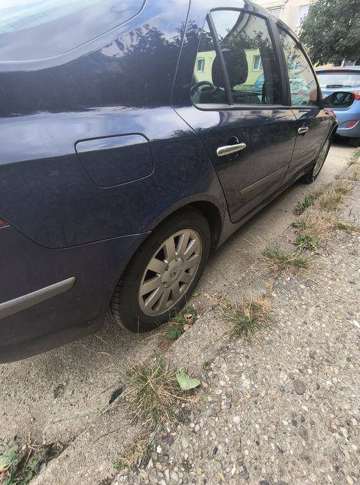 Vând Renault laguna 1  an 2001
