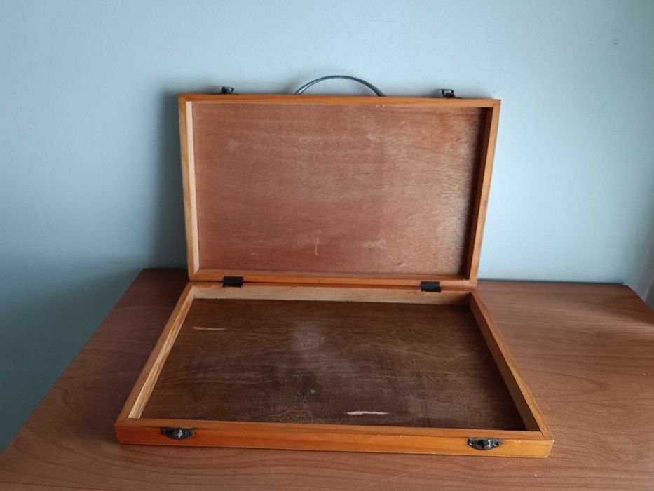 Кутия кейс от пури, празна