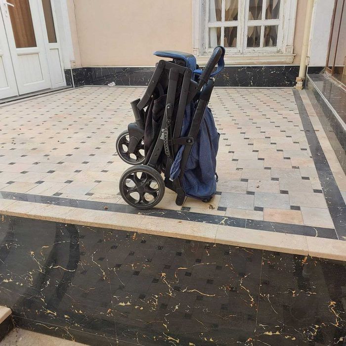 Детская коляска в хорошем состоянии