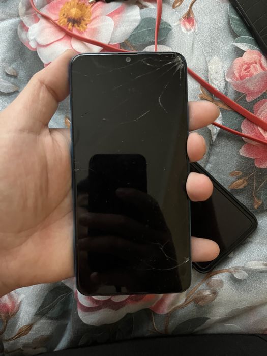 Продам оппо а12.