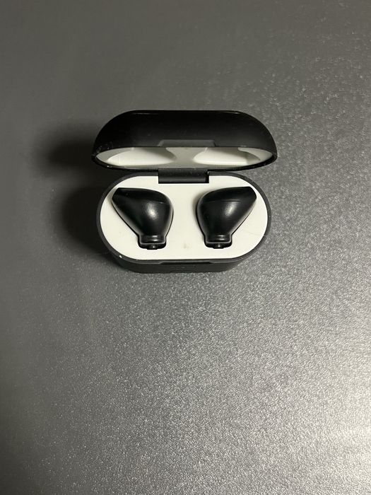 Casti merg la orice tip de telefon