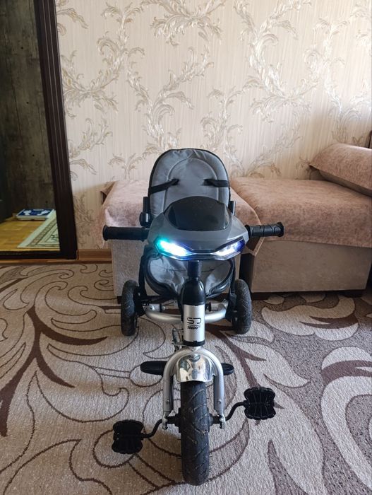 Продаётся детский велосипед.