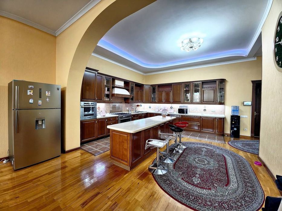 Дом 15 соток 750 квадратов с прекрасным фасадом Луночарский Турон