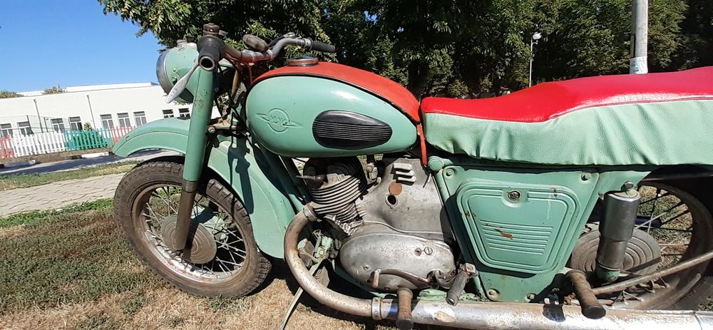 Мотоциклет ИЖ ПЛАНЕТА