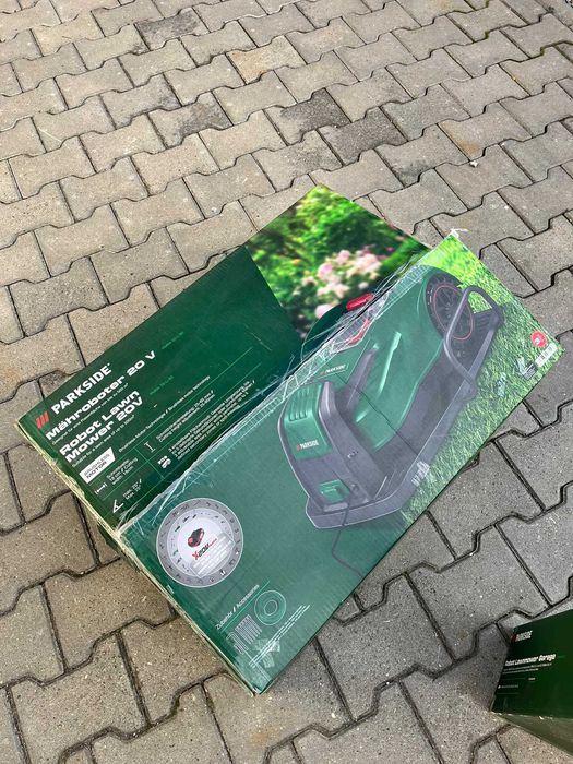 Robot de tuns iarba cu acumulator Parkside PMRA 20 Li B2 - NEFOLOSIT cu parcare