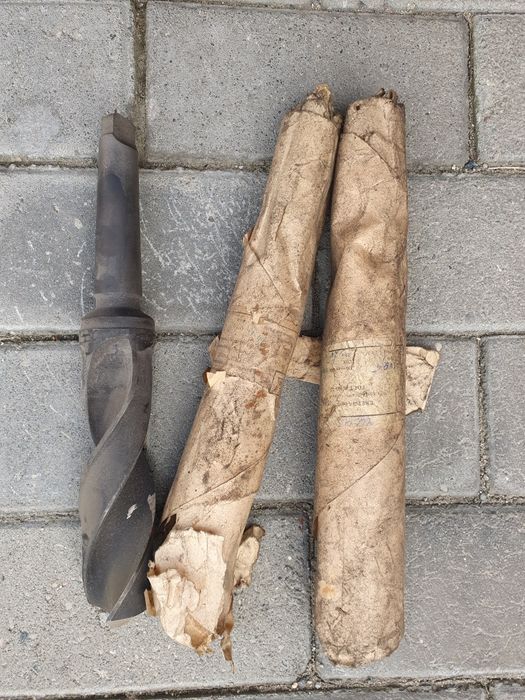 Продам сверло 49.5мм, молотки