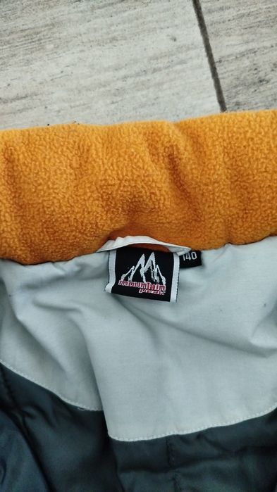 Combinezon mărimea 140