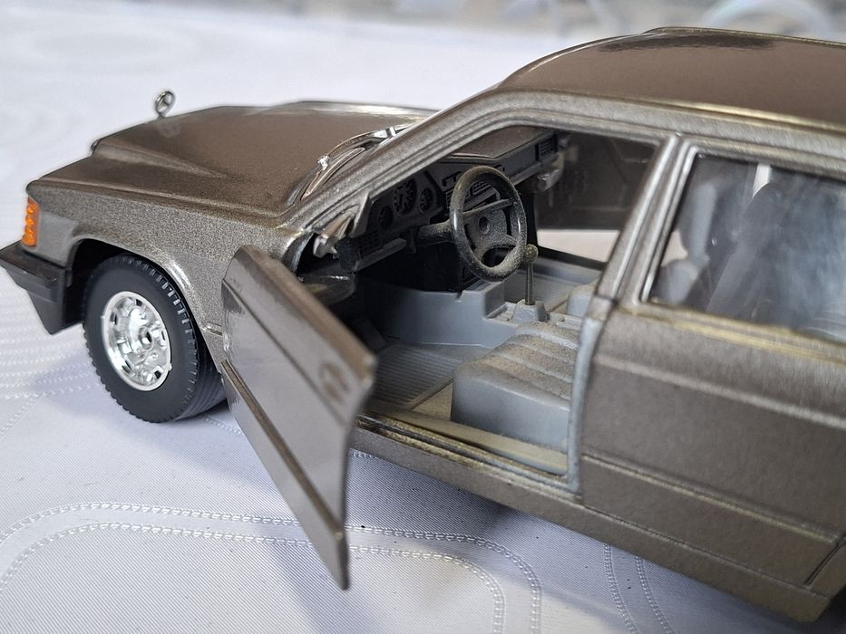 Колекционерски Мерцедес 190Е