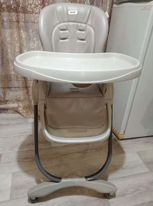 Столик для кормления