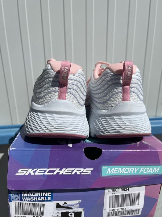 Дамски маратонки Skechers номер 40