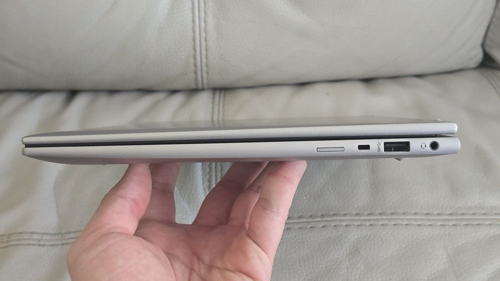 HP ZBook Firefly 14 G9 i7-1265U 32gb ram 256gb ssd