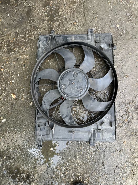 Electroventilator mercedes c class.w205.e class.w213..a09061100.