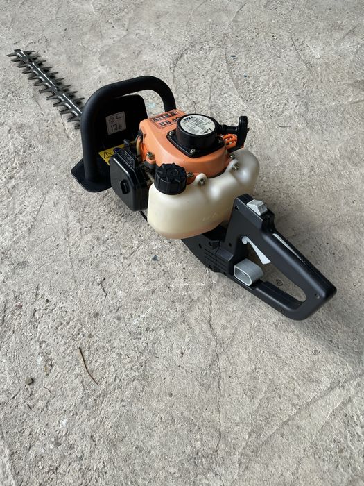 Vând foarfecă gard viu pe benzină ATIKA HB 60