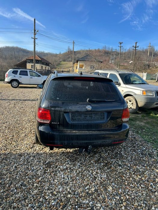 Dezmembrez Golf 6 1.6  tdi 2011