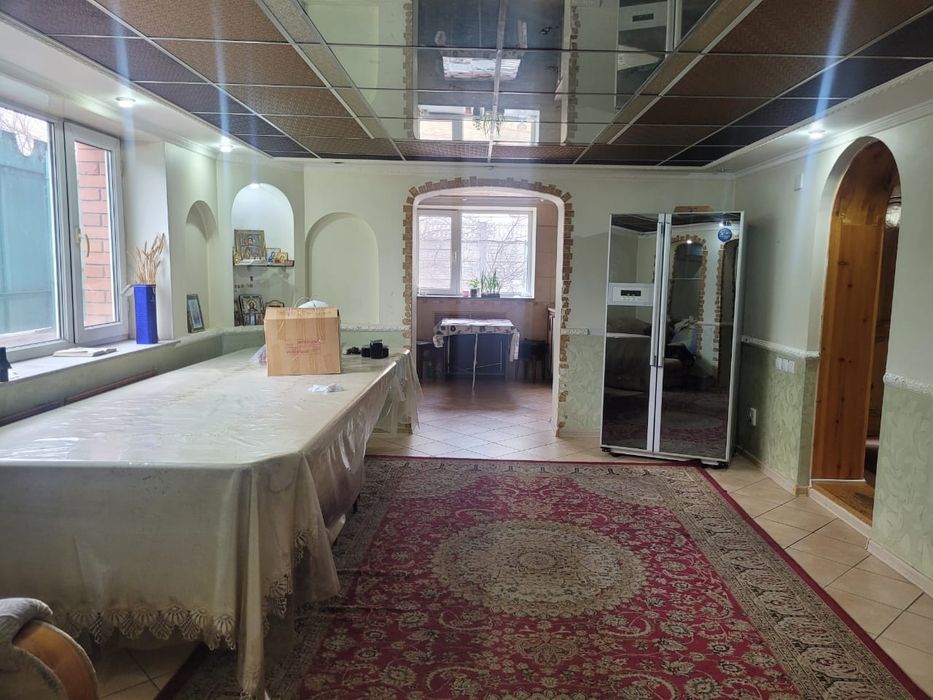 Дом в Центре (Камбарова - Комратова)