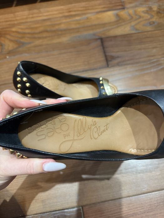 туфли на высоком каблуке с шипами