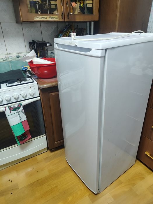 Холодильник Бирюса