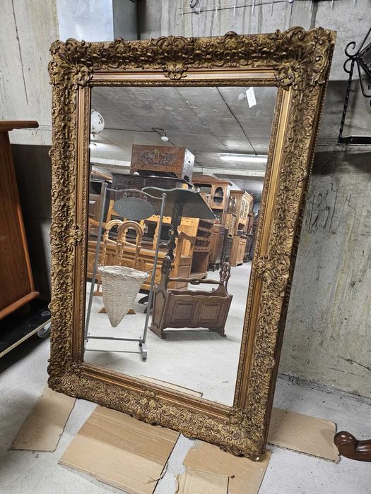 Витрина с интарзия