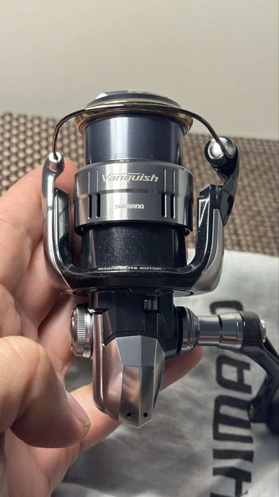 Shimano Vanquish 12  c2500hgs